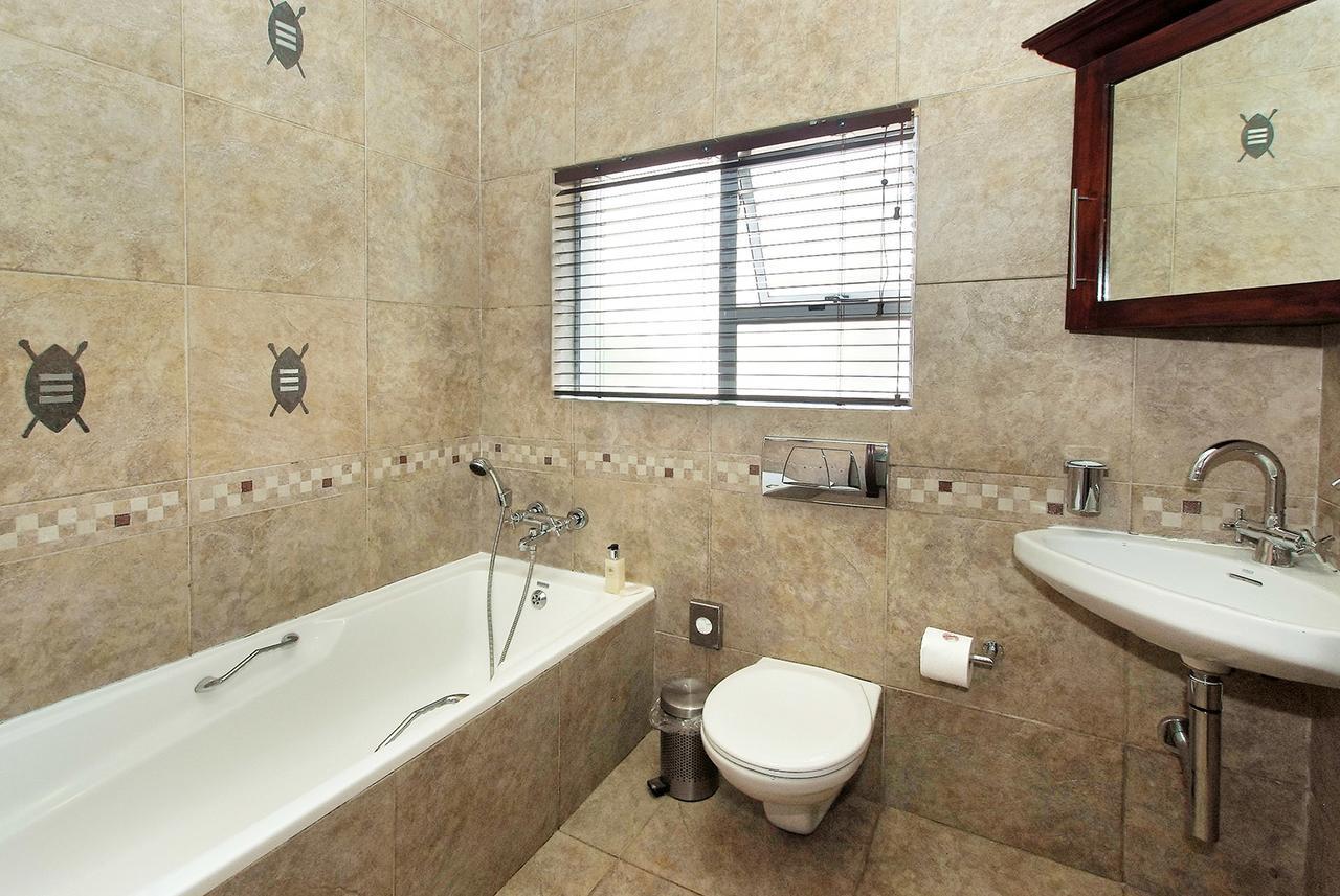 Ushaka Manor Guest House Durban Esterno foto