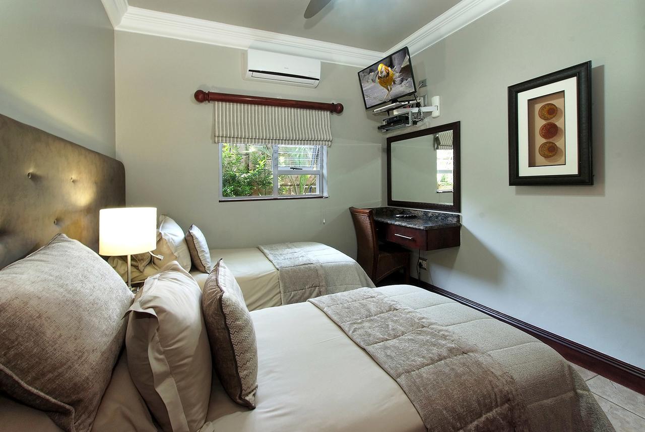 Ushaka Manor Guest House Durban Esterno foto